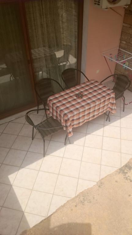 Petrino Apartment Sarti Exterior foto